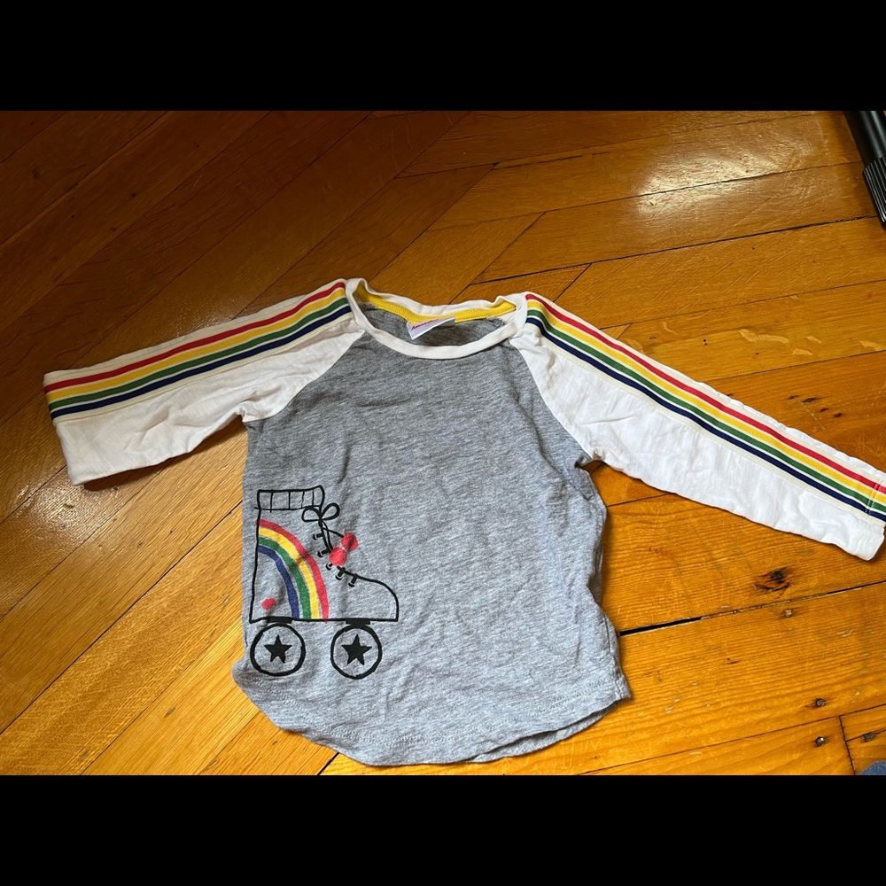 Hanna Andersson rainbow roller skate  baseball style t-shirt.